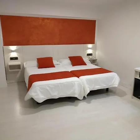 Emperatriz I Hotel 3*