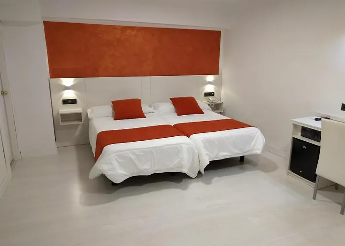 Emperatriz I 酒店 3*