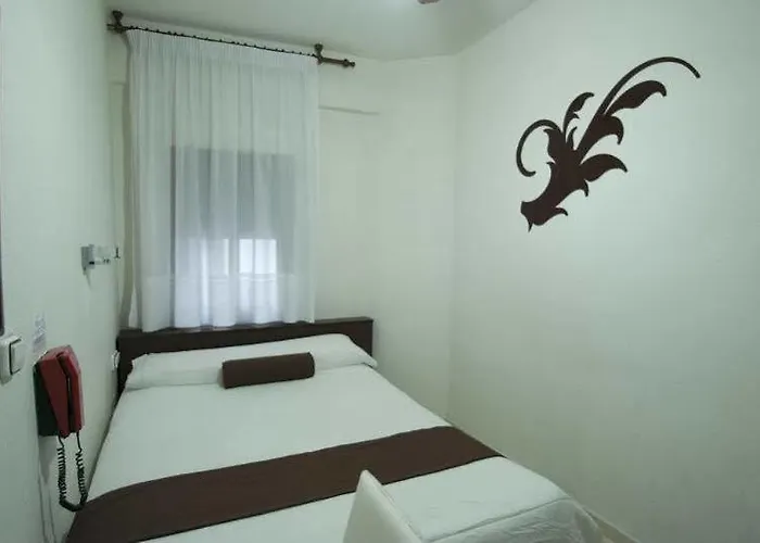 Emperatriz I 酒店 3*